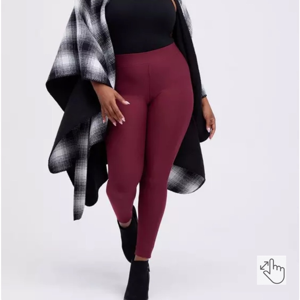 NWOT Torrid Full Length Signature Waist Leggings - Burgundy